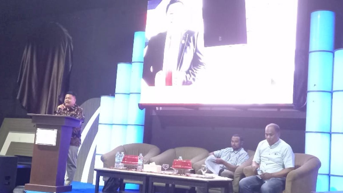Anggota Dewan DPRD Ari Ashari Ilham Gelar Sosper Kota Makassar Perda Nomor 06 Tahun 2019 Tentang Kepemudaan