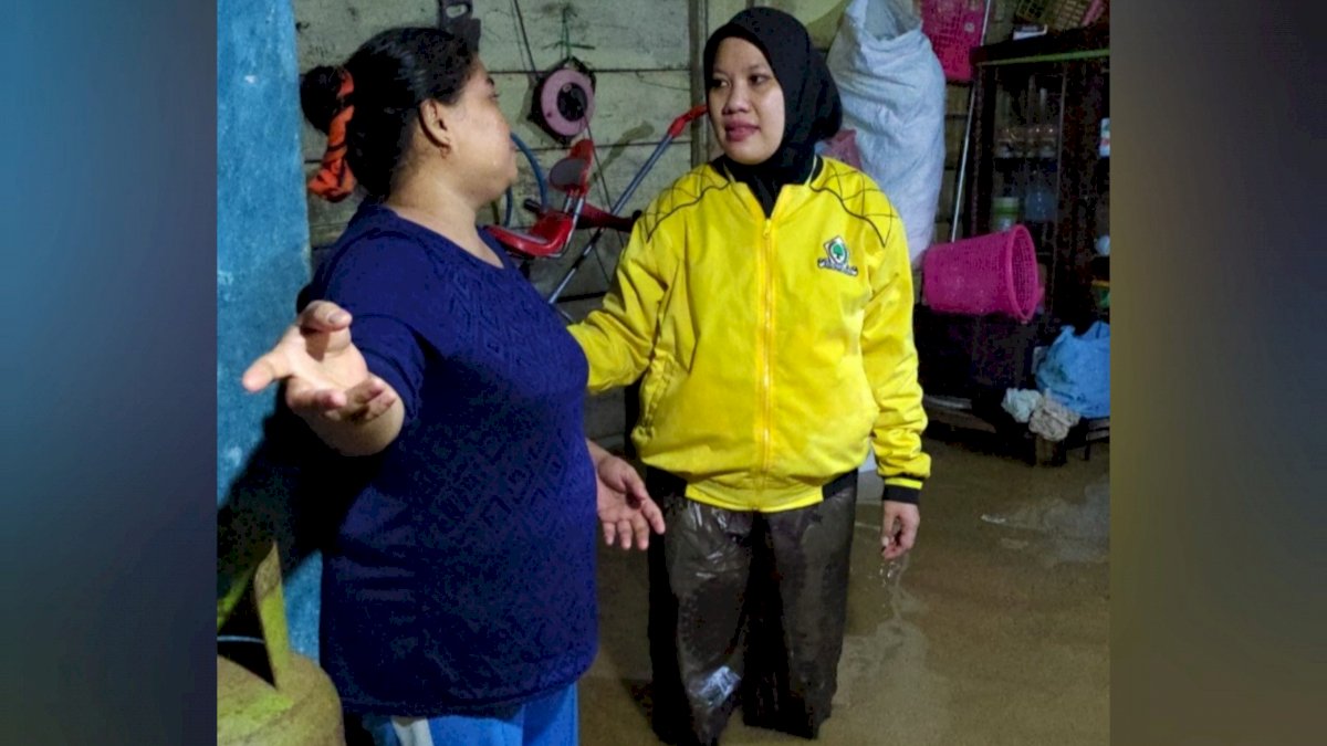 Mama Muda Tinjau Rumah Warga Terdampak Banjir