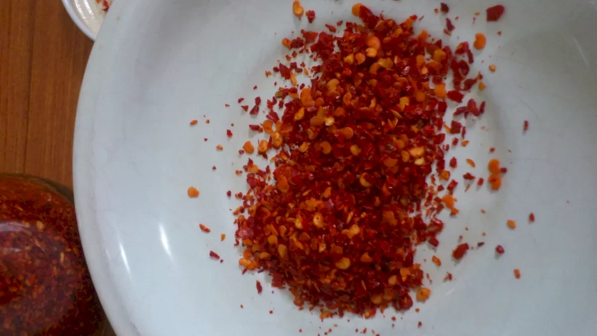 Bubuk Cabai Dua Produk Mie Sedaap Mengandung Pestisida, Serius?