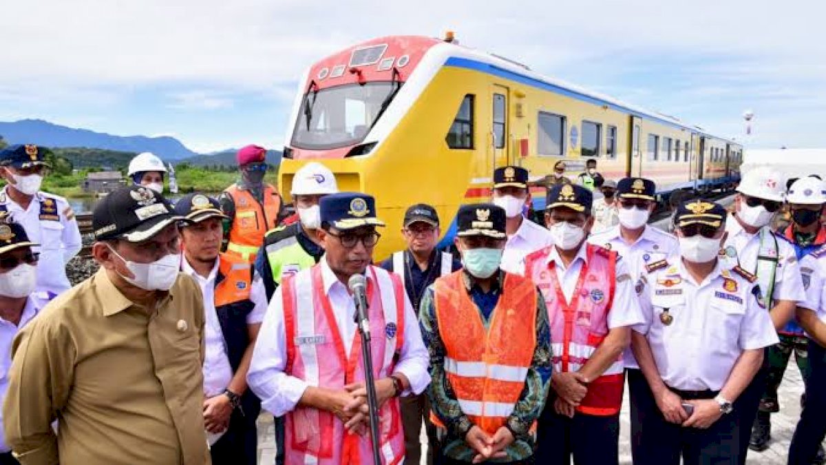 Andi Sudirman Bersama Kepala Balai Akan Lakukan Pengoperasian Kereta Api Terbatas