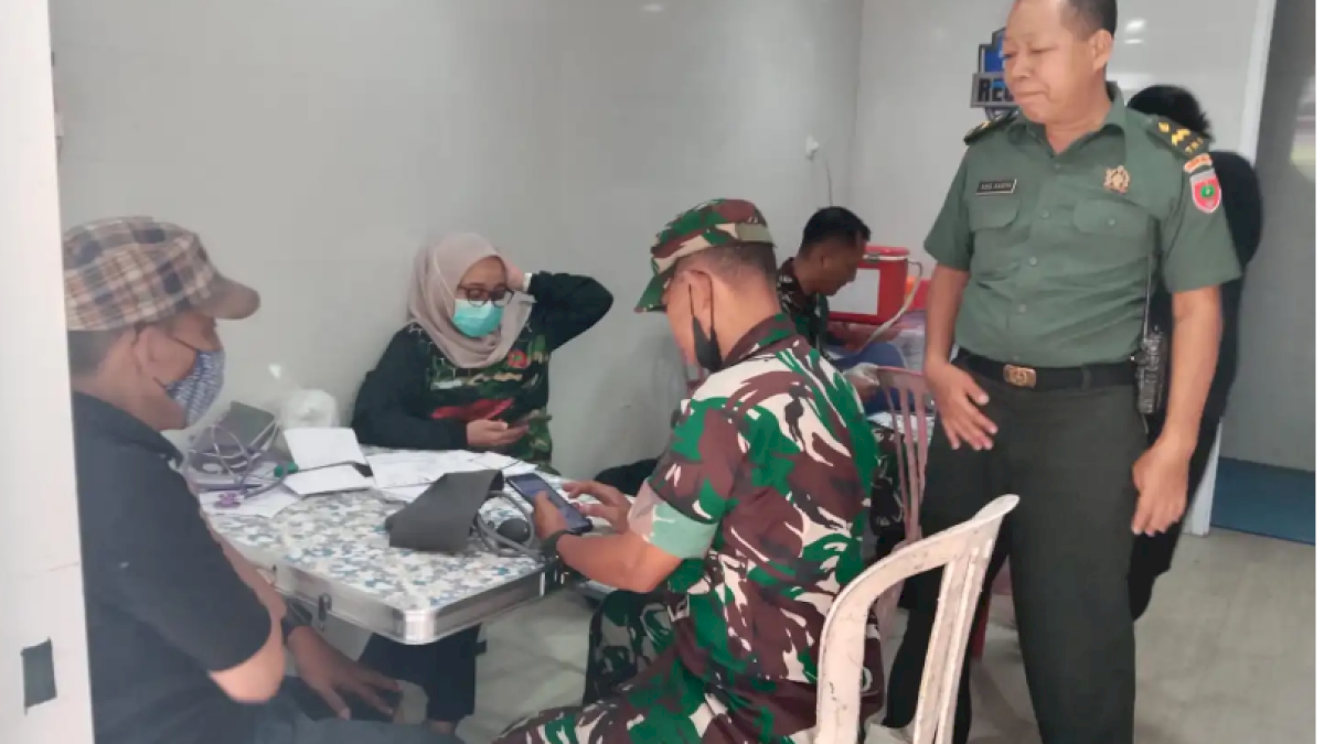 Pemerintah Kecamatan Mariso, TNI dan Polri Bersinergi Gelar Vaksinasi