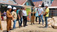 Kadisdag Makassar Tinjau Progres Pelaksanaan Pembangunan Proyek Pasar Sawah