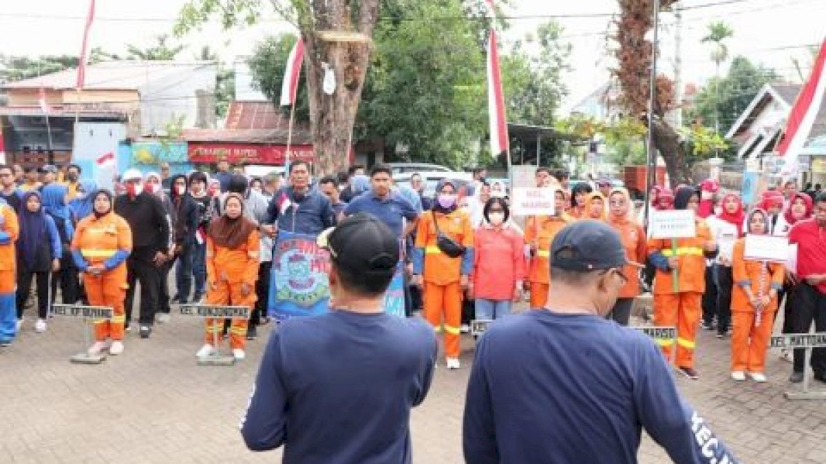 Peringatan 17 Agustus, Camat Mariso Buka Perlombaan Menarik