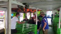 Camat Sangkarrang Ramli Lallo Ingatkan Penumpang Kapal Terapkan Prokes
