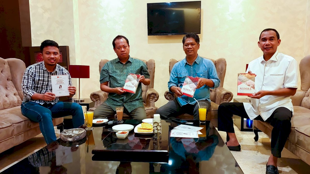Tiga Profesor Bedah Buku Aldera, IKA Unhas Makassar-Yayasan Anak Rakyat Hadirkan Pius Lustrilanang