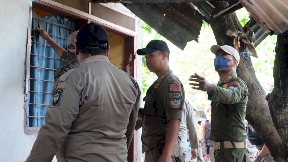 Satpol PP Tertibkan Aset Pemprov Senilai Rp13 Miliar