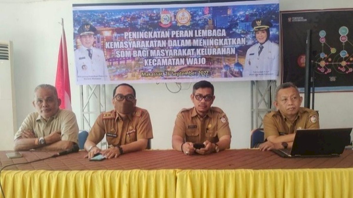 Sekcam Wajo Buka Kegiatan Sosialiasi Peningkatan Peran LPM Kecamatan Wajo