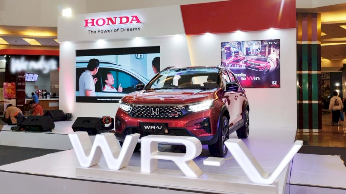Perkenalkan Model Pertama Honda Segmen Small SUV, Honda WR-V Tampil Perdana di Kota Makassar