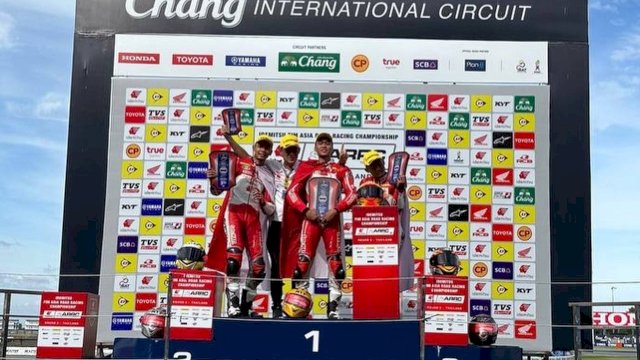 Pembalap Astra Honda Racing Team yang mendominasi podium di sirkuit Thailand (dokumen: istimewa)