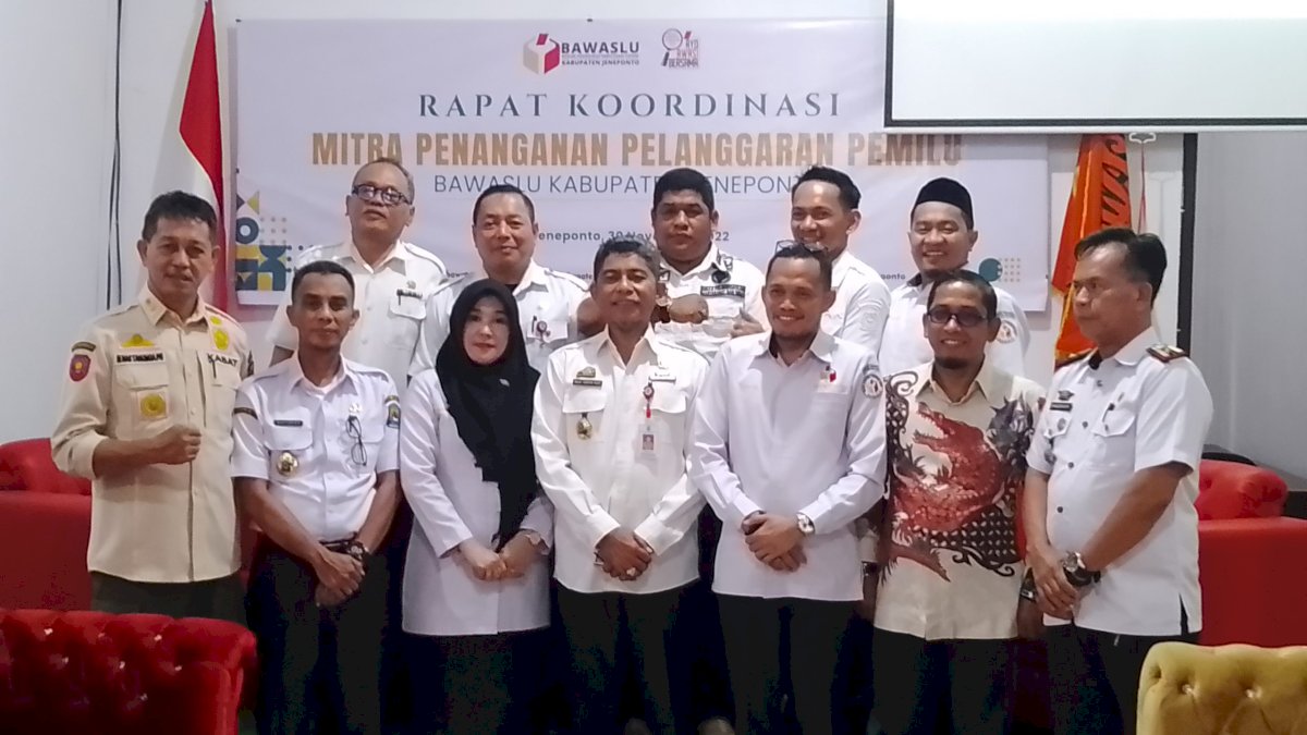 Sukseskan Pemilu dan Cegah Pelanggaran Pemilu, Bawaslu Jeneponto Gelar Rapat Koordinasi