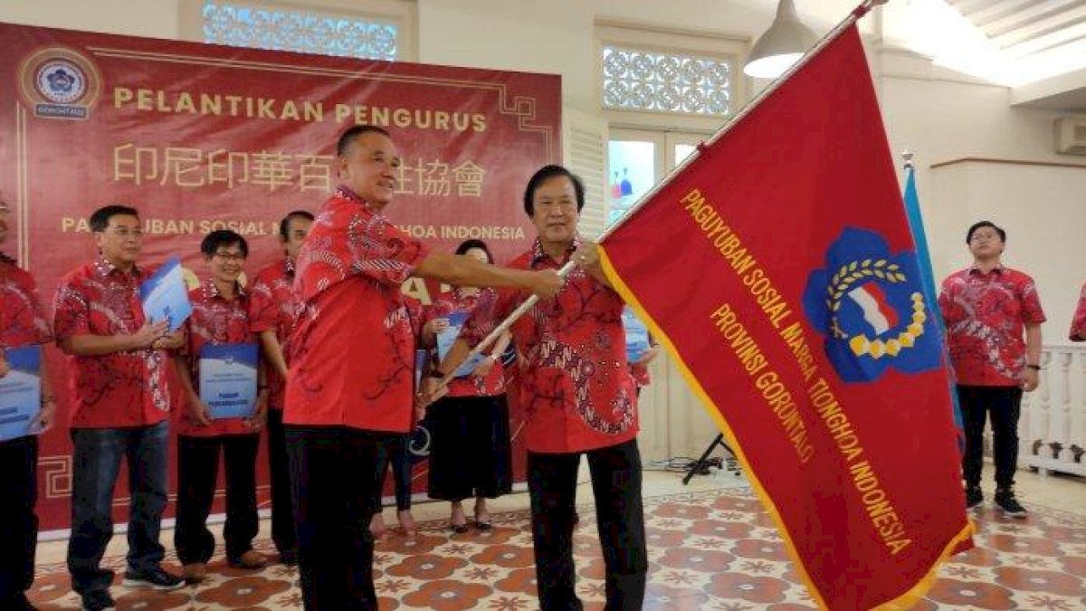 Wilianto Tanta Lantik Ketua PSMTI Gorontalo Periode 2022-2026