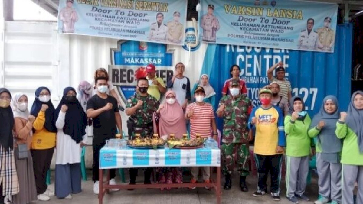 Festival Makanan Rebus, Kecamatan Wajo Bagikan Makanan Rebus Untuk Warga