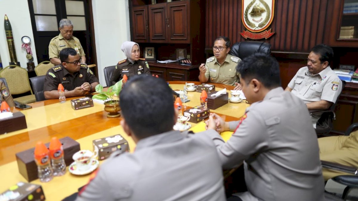Danny Pomanto Minta Pedagang Percayakan Polemik Pengelolaan Pasar Butung ke Pemkot Makassar
