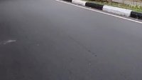 VIDEO: Mahasiswa Unhas Gelar Demo, Bentangkan Spanduk “KUHP Berbahaya”