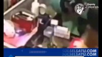 VIDEO: Aksinya Terekam CCTV, Driver Ojol yang Curi HP Minta Maaf