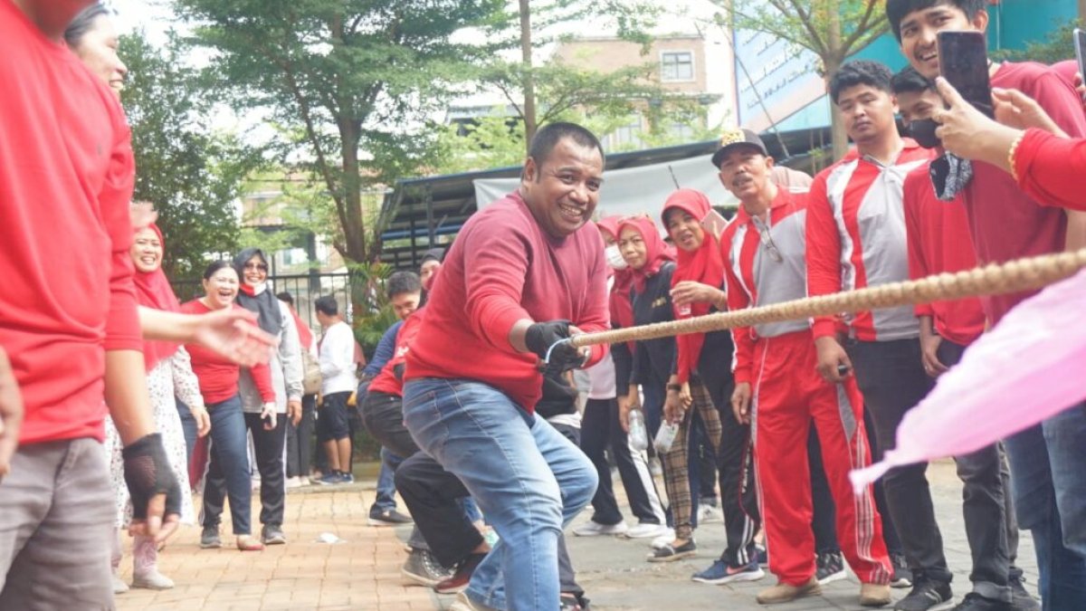 Tumbuhkan Semangat Persatuan Antar Pegawai, Camat Tamalate Gelar Pekan Porseni