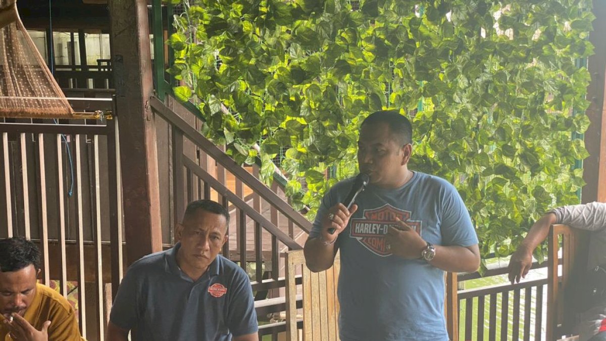 Camat Tamalate Hadiri Undangan LPM, RT dan RW Kelurahan Tanjung Merdeka