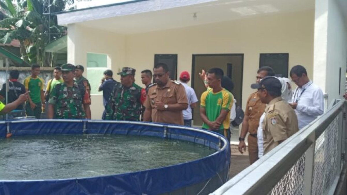 Camat Tamalate Sambut Pangdiv III Dalam Peresmian Lorong Wisata Terpadu Asrama Yon Kostrad RW 10 Kelurahan Jongaya