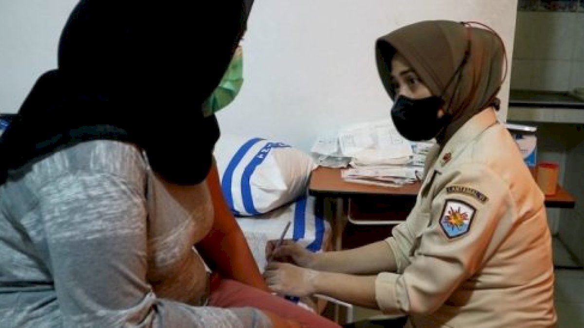 HUT TNI ke 77, Dinas PPKB Makassar Gelar Kegiatan Sosial