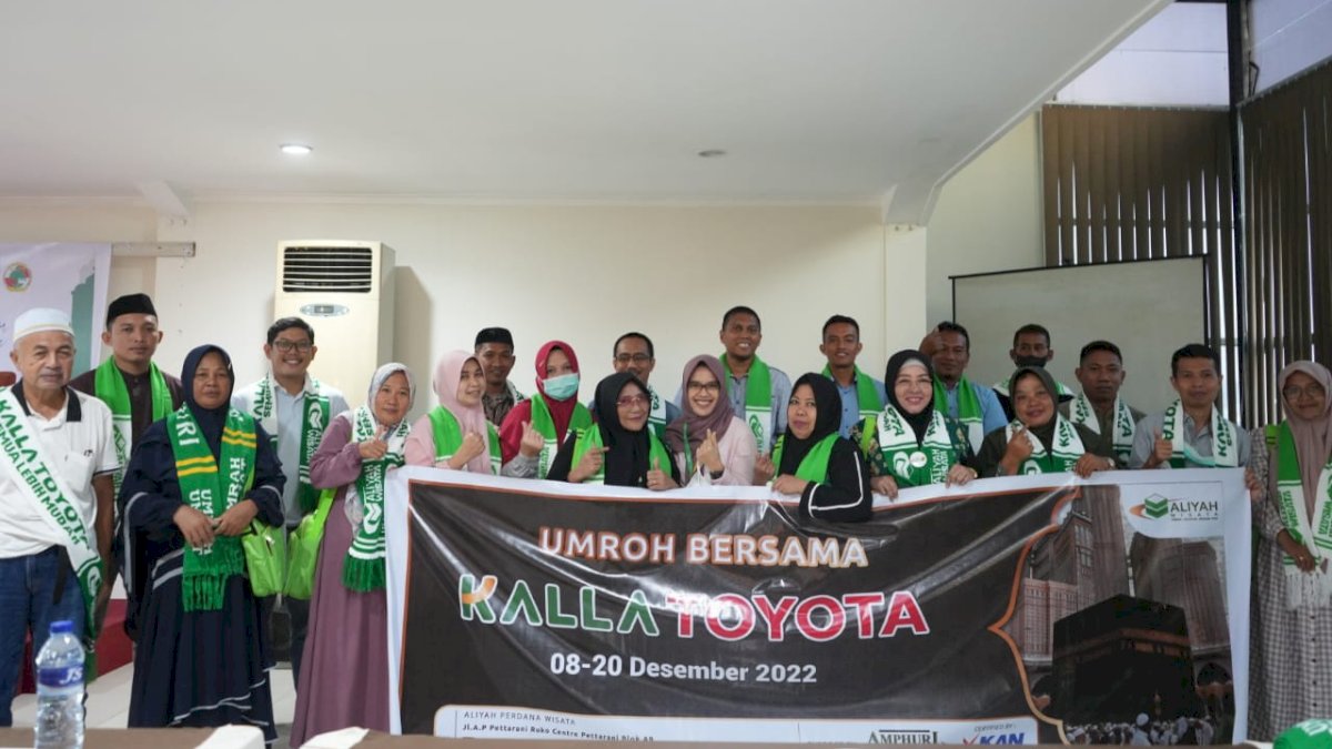Kalla Toyota Kembali Berangkatkan Pelanggan Pemenang Grand Prize Umrah Gelombang ke-3