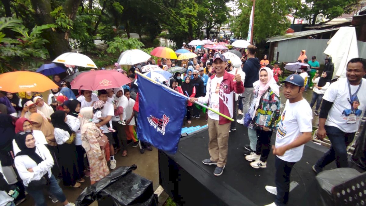 Jalan Sehat Anak Rakyat di Manggala Diikuti Ribuan Warga