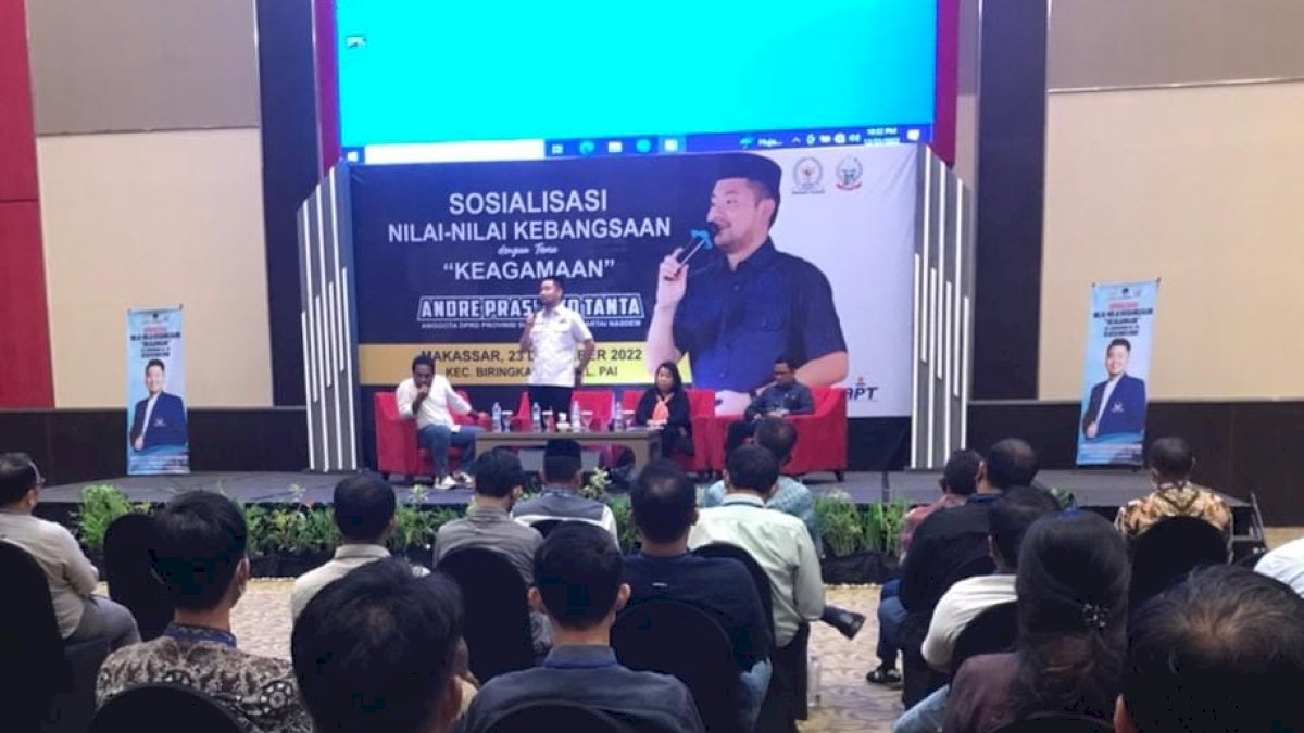 Andre Tanta Hadirkan Tokoh Perempuan Hana Sanjaya Saat Sosbang di Kelurahan Pai