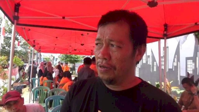 Ketua RT 04 Lorong Wisata (Longwis) Perpignan Perumahan Nusa Harapan Permai (NHP) Blok E Alimuddin (dokumen: istimewa).