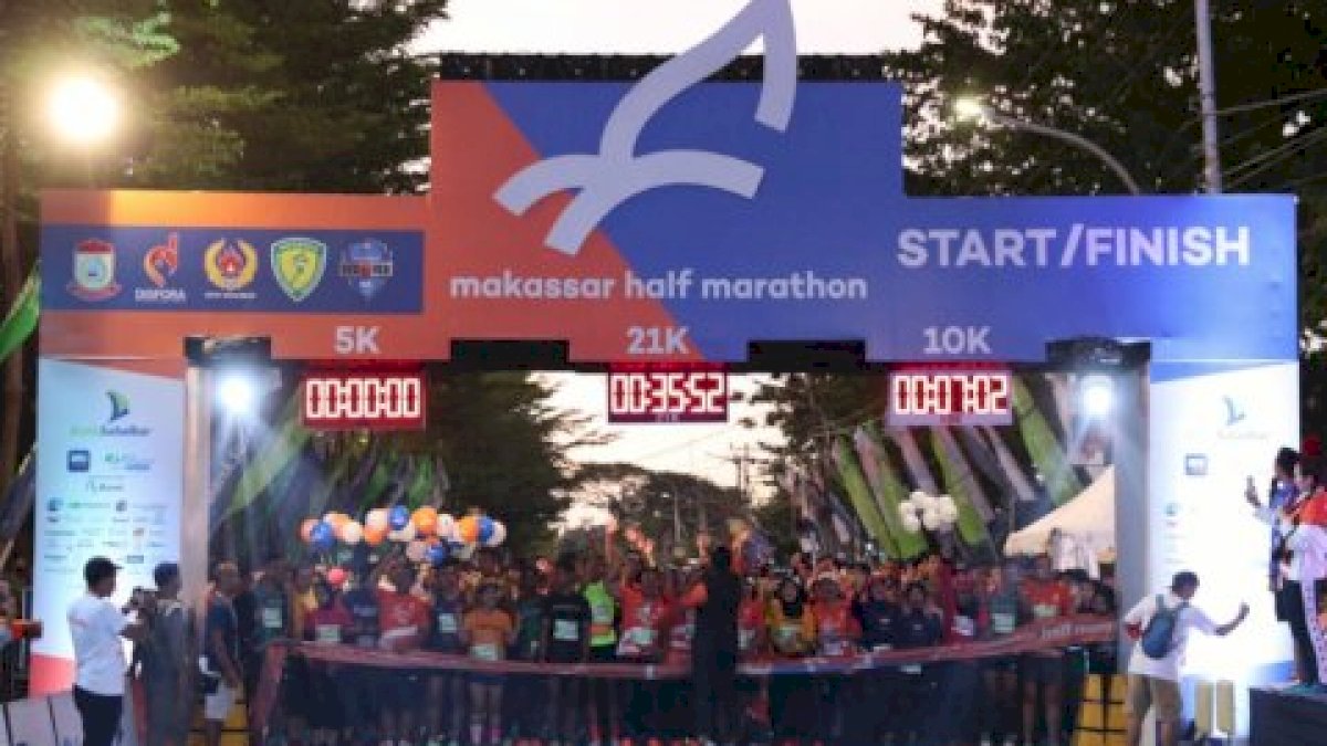 Dinkes Kota Makassar Bantu Sukseskan Half Marathon 2022 dengan Siapkan Tenaga Medis Pertolongan Pertama