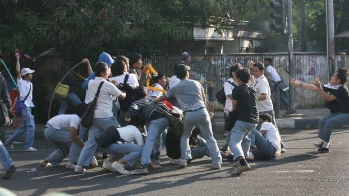 Fakta-Fakta Penyerangan Sekolah di Makassar, Satu Siswa SMK Tertusuk Hingga Barang Bukti Samurai