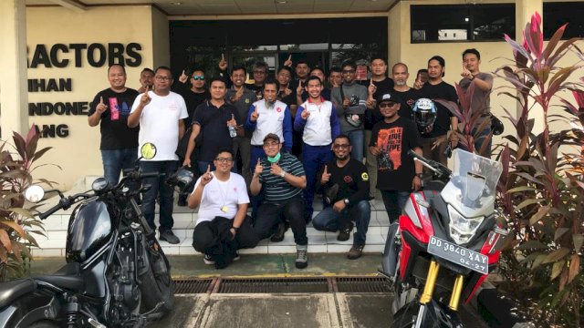Edukasi safety riding Asmo Sulsel bersama karyawan United Tractors (dokumen: istimewa)