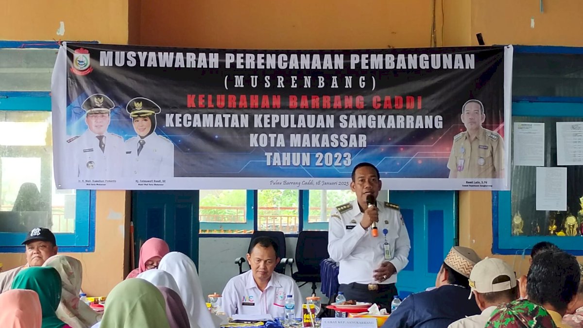 Buka Musrembang Kelurahan, Camat Ramli Lallo Harap Dukung Program Pemerintah