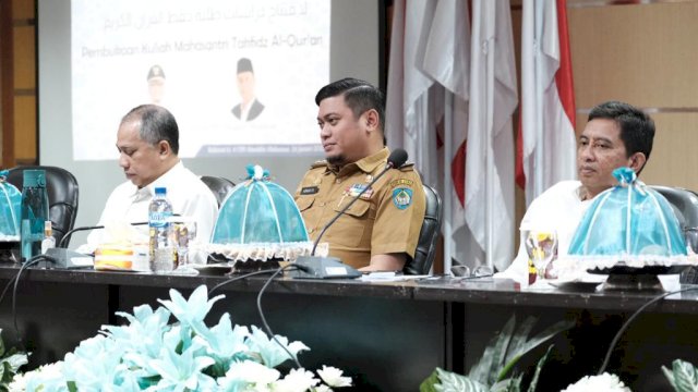 Bupati Gowa Adnan Purichta Ichsan saat hadir dalam kuliah perdana di porgram Mahasantri (dokumen: istimewa)
