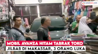 VIDEO: Mobil Avanza Hitam Tabrak Toko Jilbab di Makassar, 3 Orang Luka