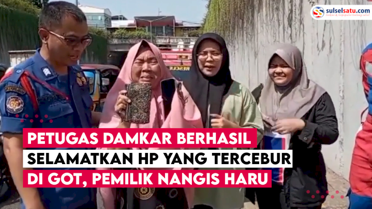 VIDEO: Petugas Damkar Berhasil Selamatkan HP yang Tercebur di Got, Pemilik Nangis Haru