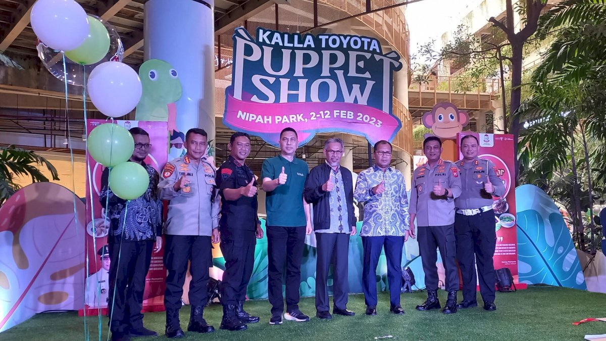 Nyicil Mobil Rasa Tunai Hanya Bisa di Pameran Otomotif Kalla Toyota Puppet Show