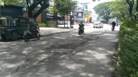 Pemkot Nilai Penambalan Jalan Hertasning Menggunakan Paving Block oleh Pemprov Tidak Efektif