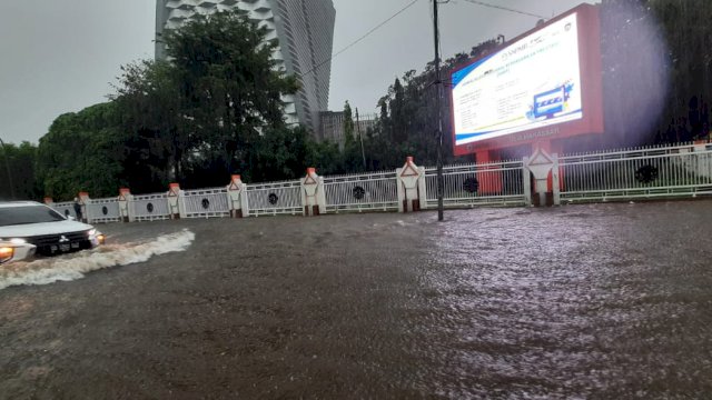Cuaca ekstrem mengakibatkan banjir di sejumlah titik. (Foto: Ist)