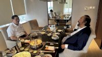 Momen Pertemuan Luhut dan Surya Paloh, Bahas Apa?