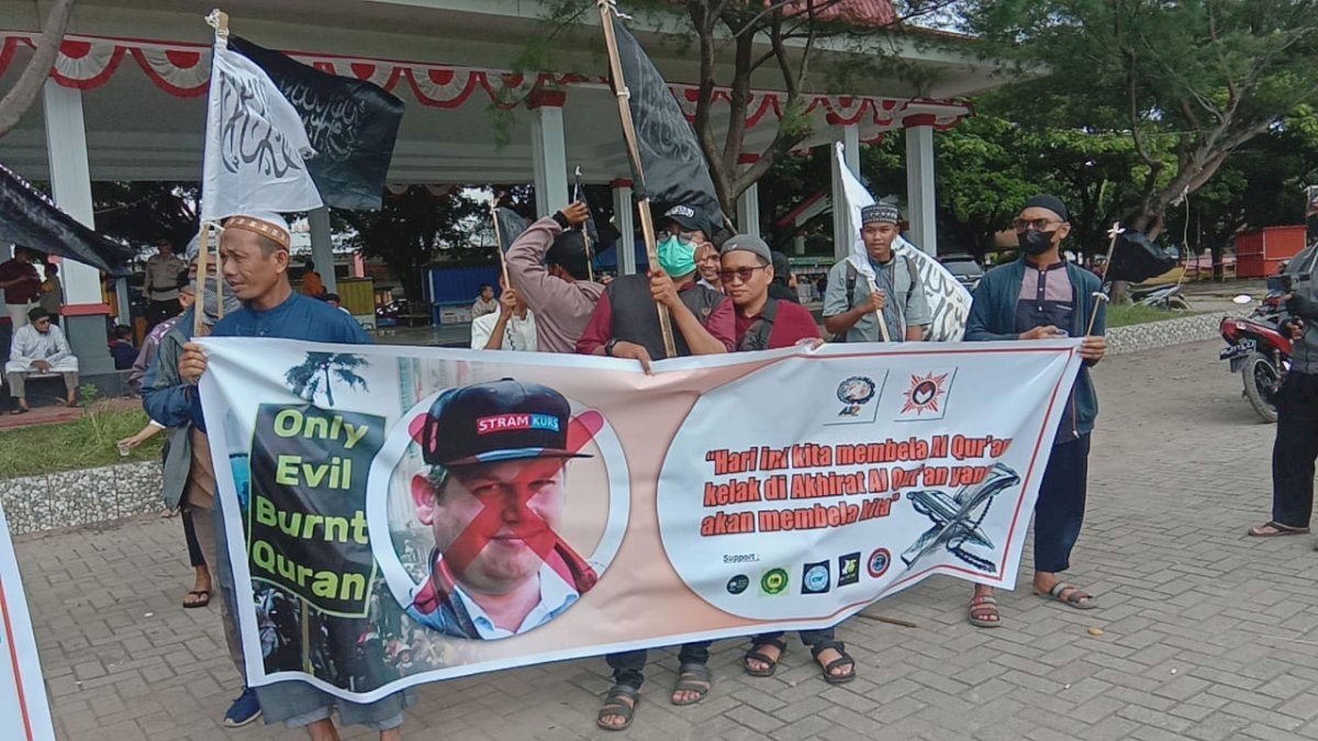 Aliansi Umat Islam Jeneponto Gelar Aksi Bela Al-Qur’an, Ustadz Saifullah  : Usir Kadubes Swedia