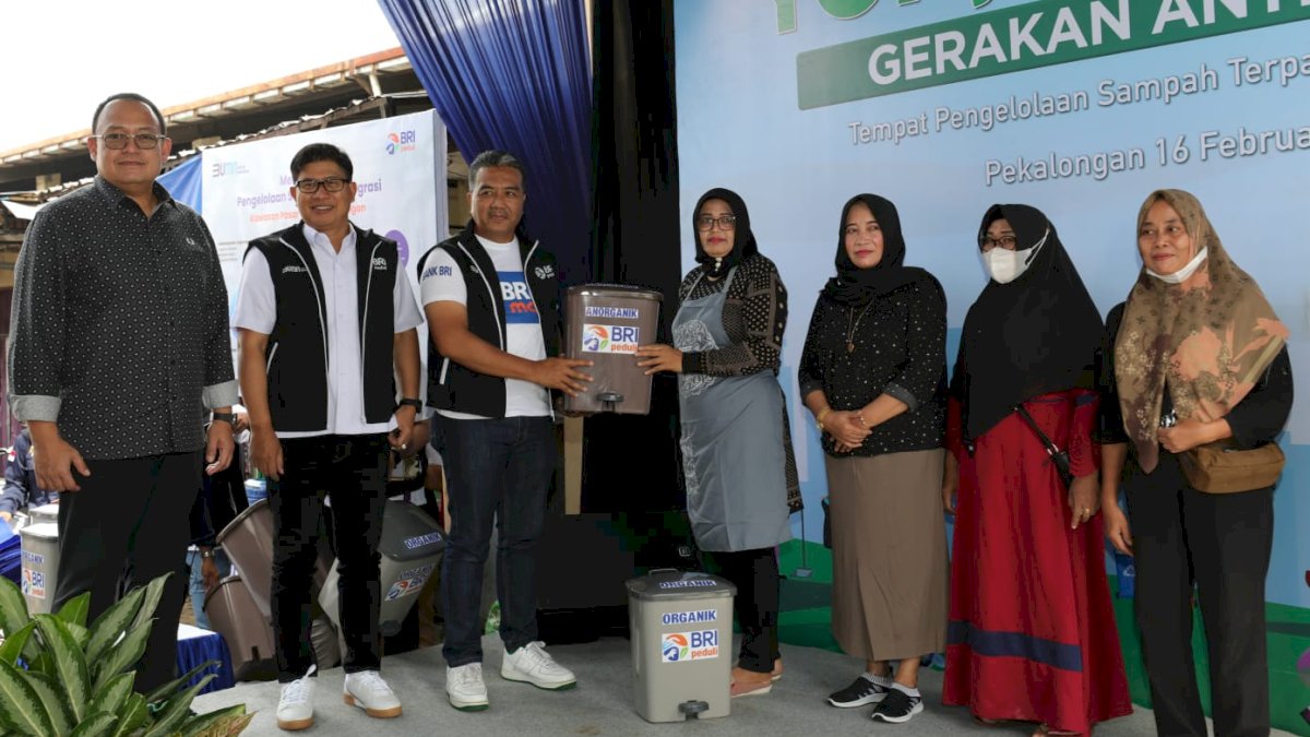 BRI Sasar Pengelolaan Sampah Terpadu di Pasar Kesesi Pekalongan