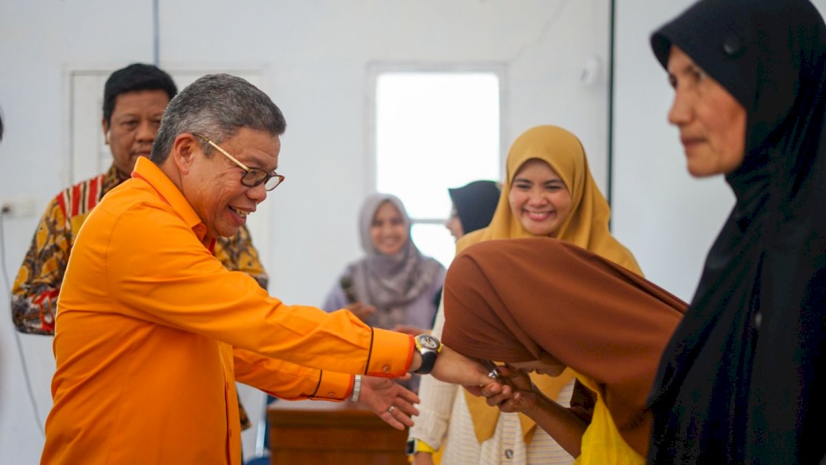 Suhartina Bohari Minta Dukungan Warga Maros Antar Taufan Pawe ke Senayan