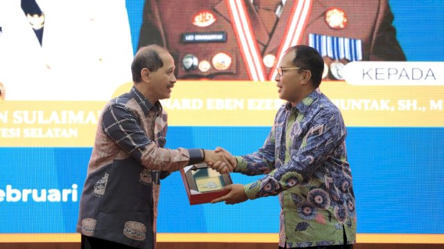 Danny sambut Kajati Sulsel yang baru Leonard Eben Ezer Simanjuntak. (Foto: Ist)