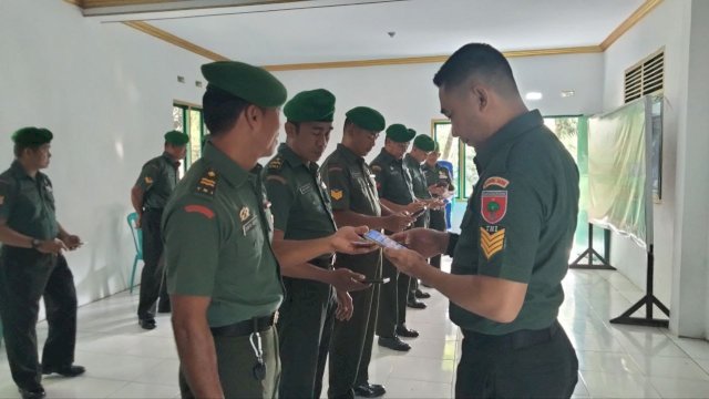 Sidak gawai prajurit Kodim 1425 Jeneponto. (Foto: Ist)