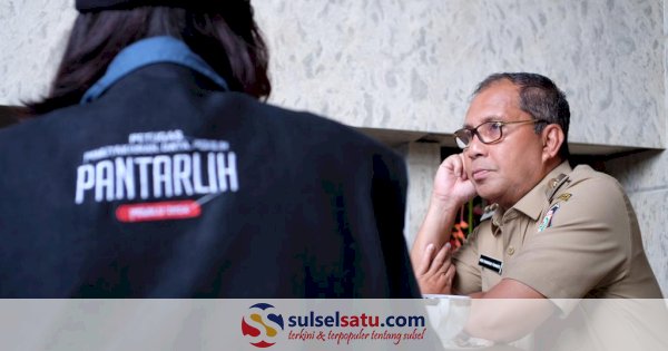 Pantarlih Kpu Makassar Lakukan Coklit Di Rumah Danny Pomanto