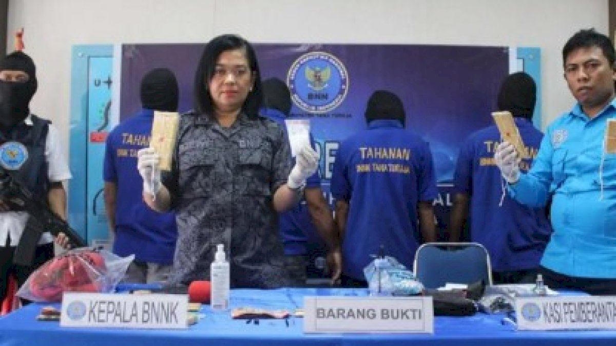 Oknum Polisi Diduga Bekingi Bandar Sabu di Toraja Utara Ditahan Propam