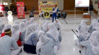 Astra Motor Sulsel Kunjungi SMAN 5 Makassar, Gencar Jalankan Misi Temukan Duta #Cari_Aman