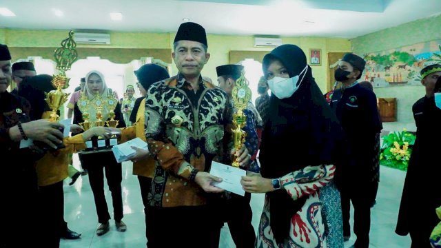 istimewa