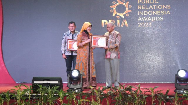 Pemkab Gowa meraih penghargaan bergengsi dalam ajang Public Relations Indonesia Award (PRIA) di Aston Denpasar Hotel &amp; Convention Center (dokumen: istimewa)