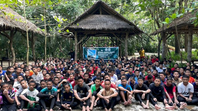 Madrasah Tahfidz Al-Qur'an Markaz Imam Malik gelar kegiatan rihlah akbar di Bugis Waterpark Advanture (dokumen: istimewa)