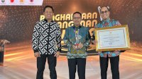 Hebat! Pemkot Makassar Raih PPKM Award 2023 dari Presiden Jokowi